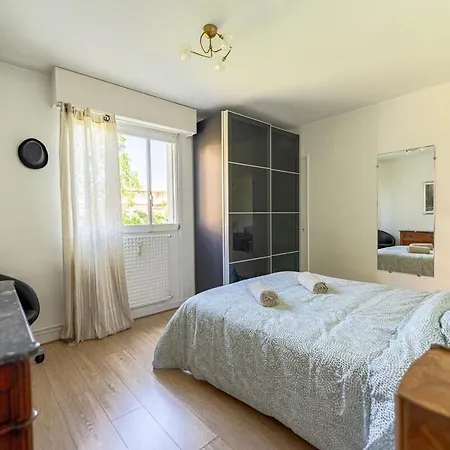 Appart' La Rochelle, Parking & Terrasse, 4 Pers 아파트