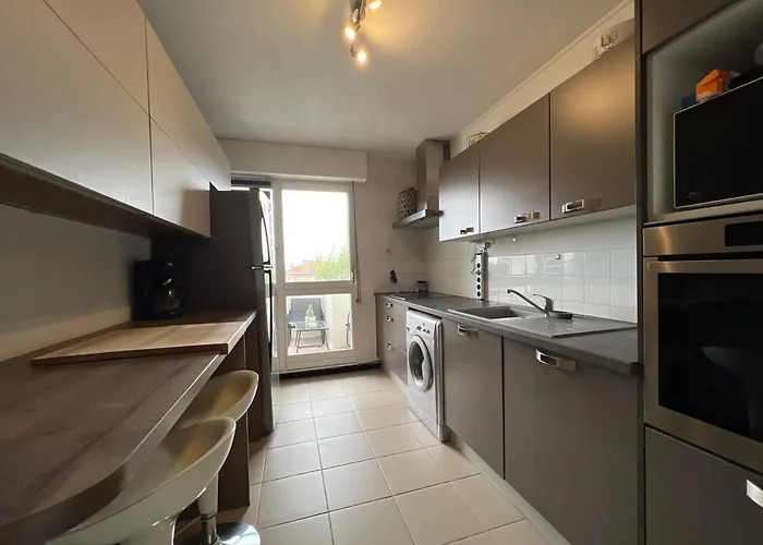 Apartamento Appart' La Rochelle, Parking & Terrasse, 4 Pers