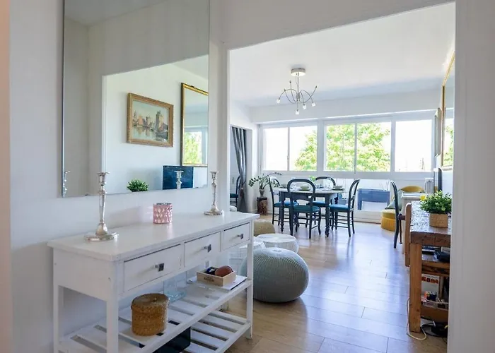 Appart' La Rochelle, Parking & Terrasse, 4 Pers * La Rochelle (Charente-Maritime)