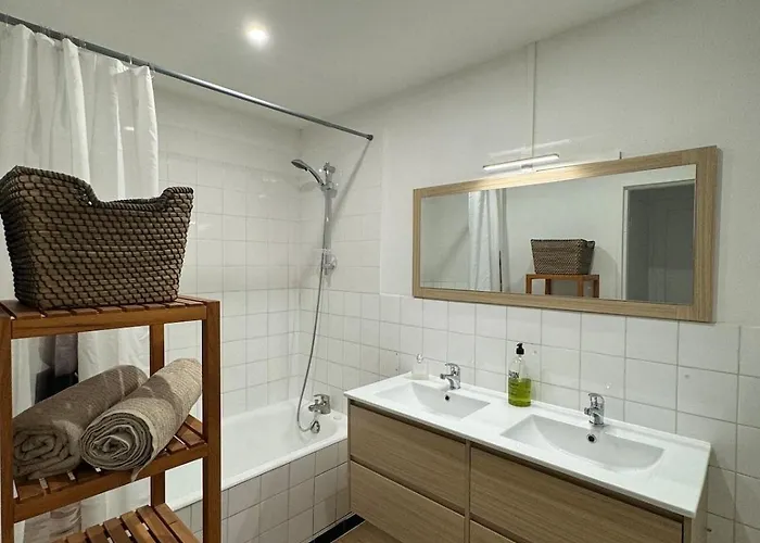 Appart' La Rochelle, Parking & Terrasse, 4 Pers * La Rochelle (Charente-Maritime)